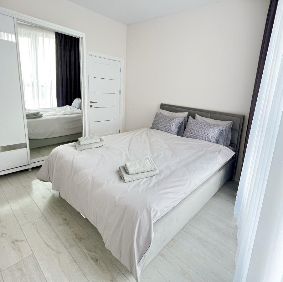 Dendrarium Park, 1Bd Apartment With Living Room Кишинів Екстер'єр фото